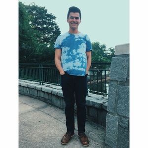 Meet your Posher, Adam